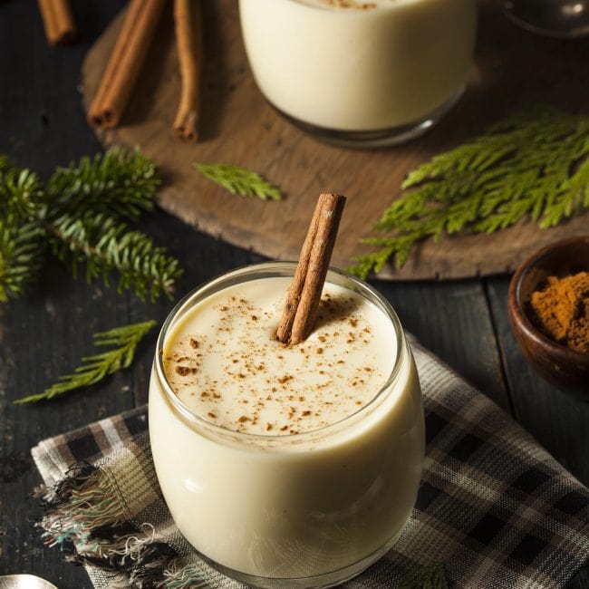 homemade keto eddnog served with cinnamon